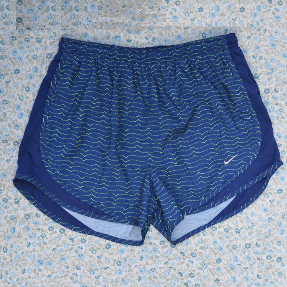 Nike Tempo Blue Green Print Heartbeat Pulse Small
